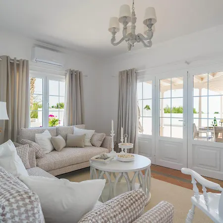 The Hamptons Collection - Lanzarote * Puerto Calero