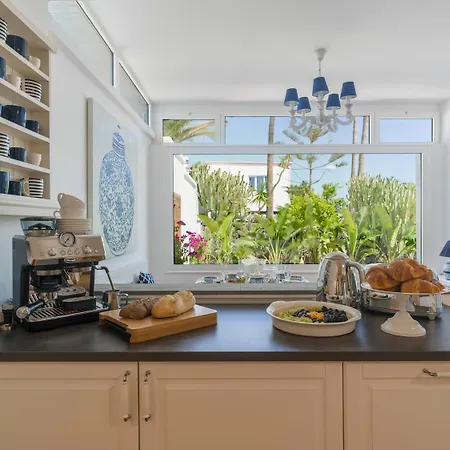 The Hamptons Collection - Lanzarote Puerto Calero
