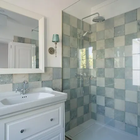 The Hamptons Collection - Lanzarote Villa Puerto Calero